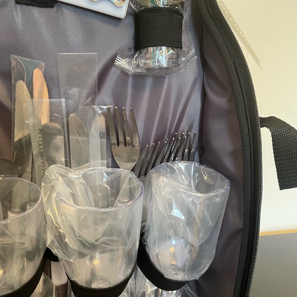 Gray Picnic Backpack for Four - Picture 11 of 14